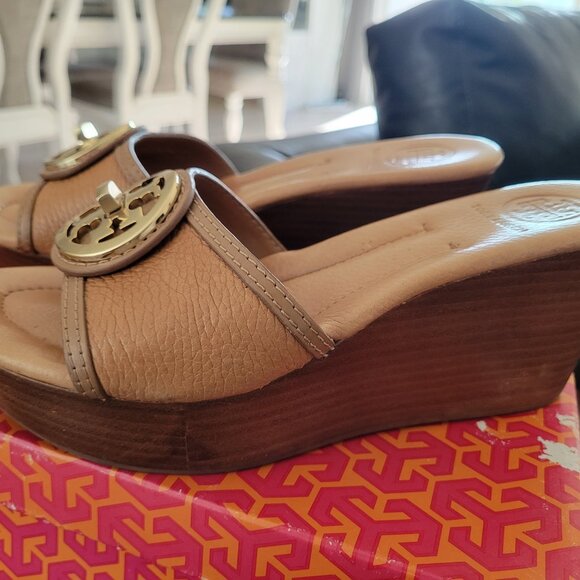 Tory Burch wedge sandals - Picture 7 of 8